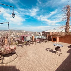 https://9-borbalo-street-guest-house.alltbilisihotels.com