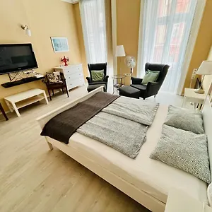 Appartamento Academy - Elegant Place Next To The Parliament, Budapest